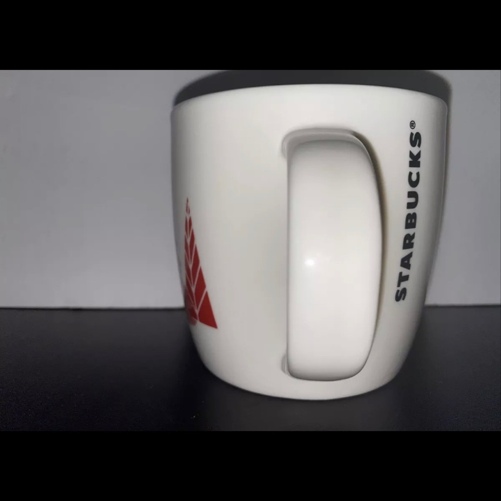 LIMITED EDITION STARBUCK HOLIDAY COFFEE MUG CHRISTMAS TREES RED GOLD IVO… - Picture 2 of 6